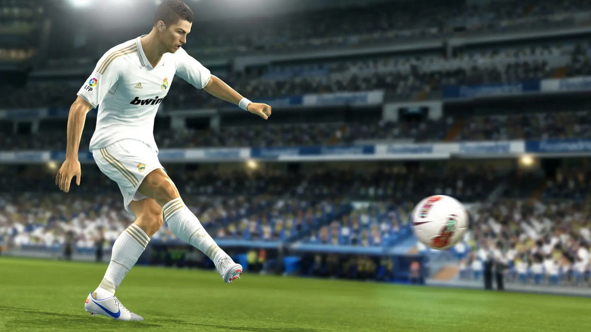 实况足球2013.Pro Evolution Soccer 2013